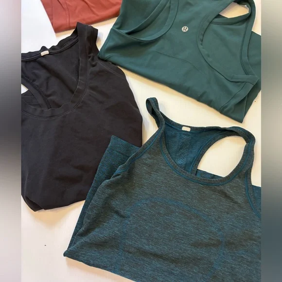 PROMO: BUY 3 GET 1 FREE | Set of 4 Lululemon Tanks | Align & Swiftly | Size XS - Picture 5 of 9